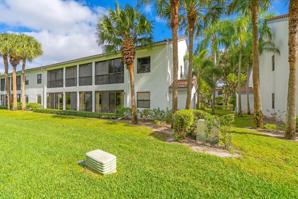 5390 Venetia Court E