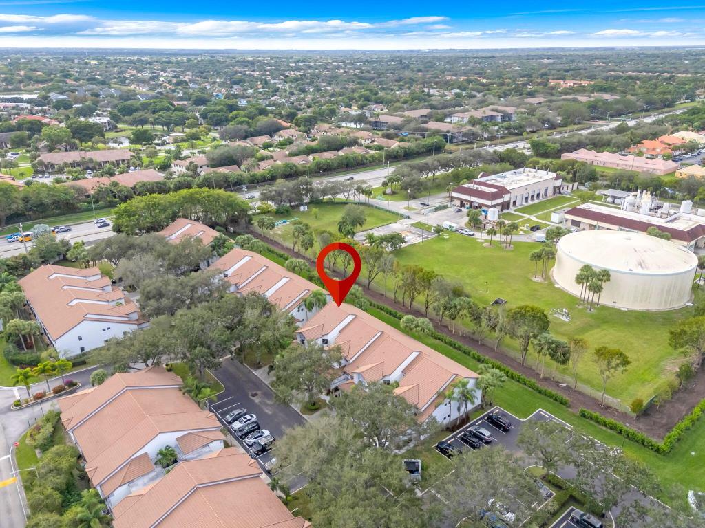 5390 Venetia Court E