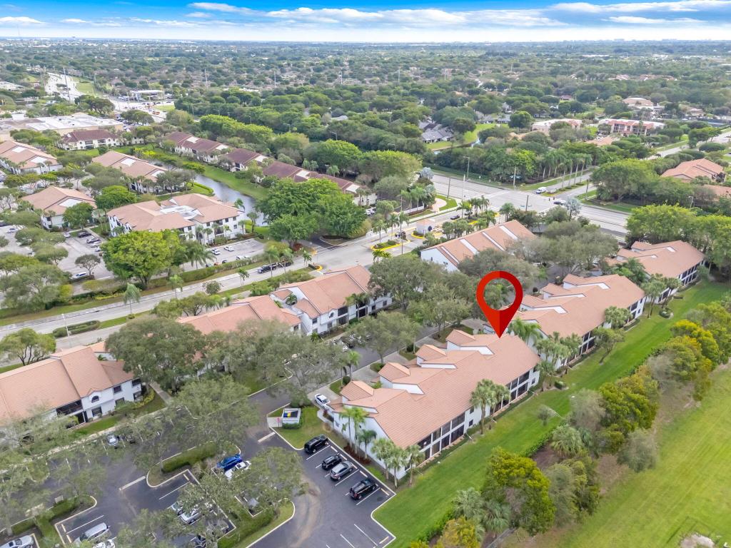 5390 Venetia Court E