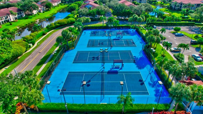 5390 Venetia Court E