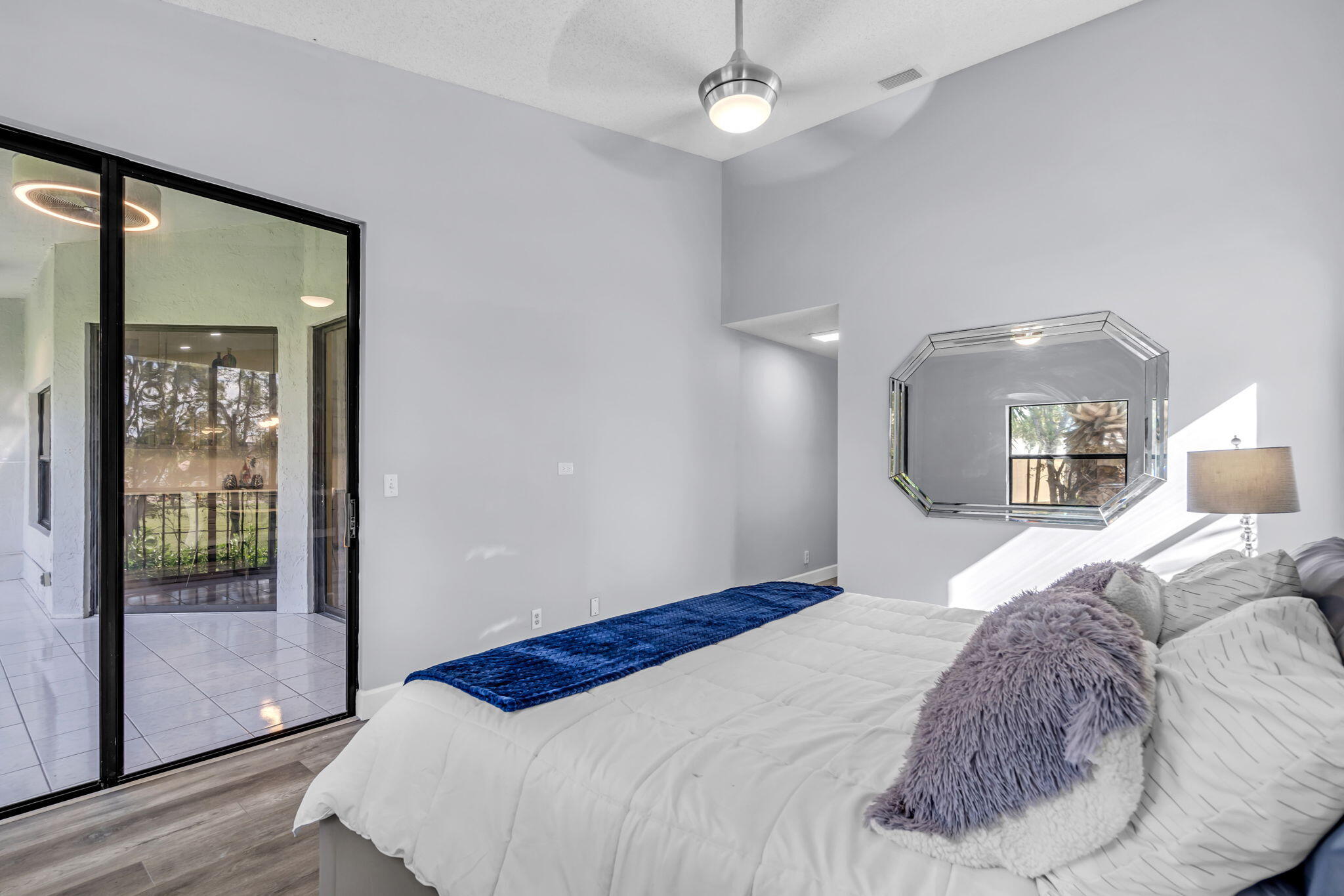 5390 Venetia Court E