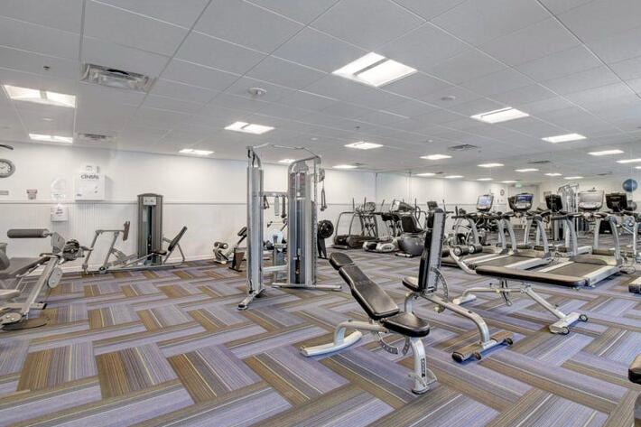 5390 Venetia Court E