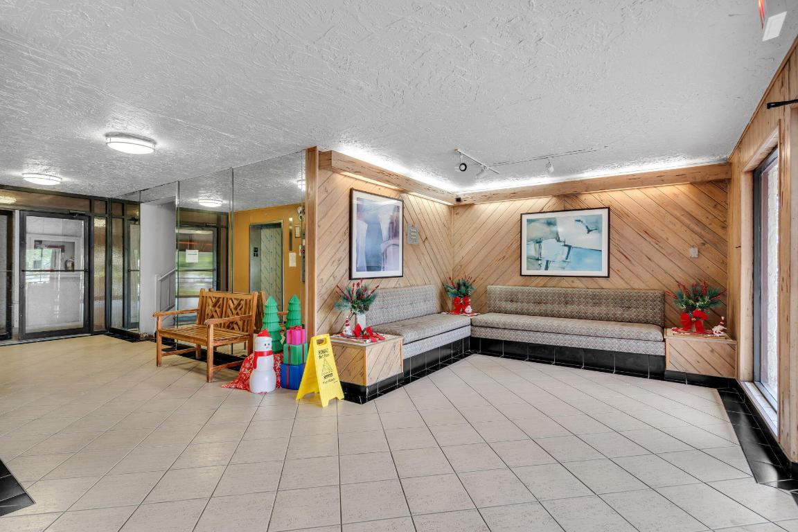 5900 NW 44th Street 106