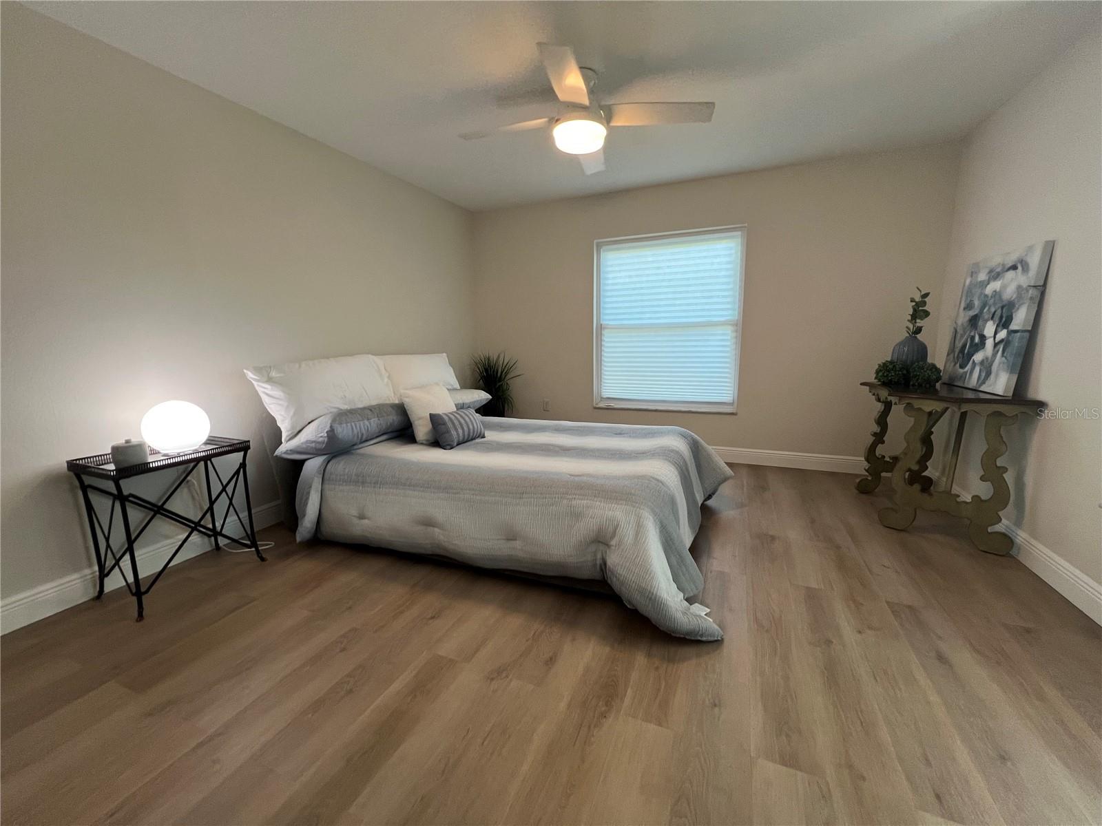 7213 LAS CASAS DR