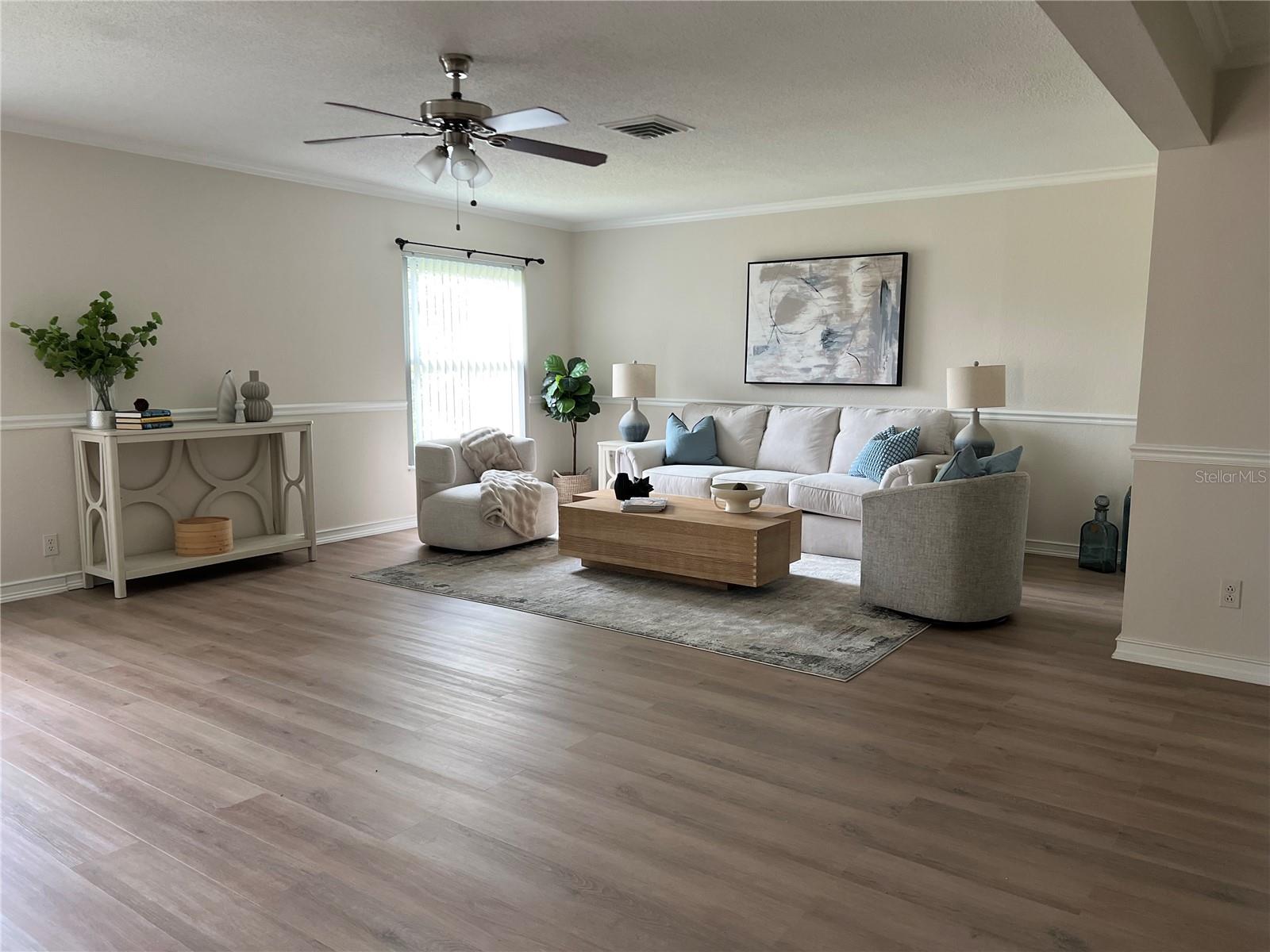 7213 LAS CASAS DR