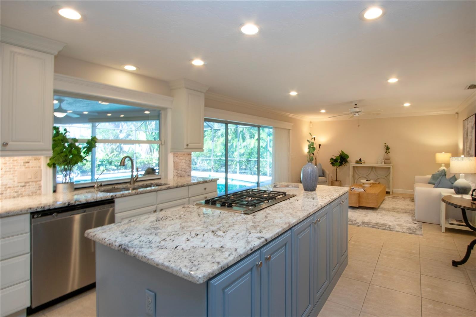 483 PARTRIDGE CIR