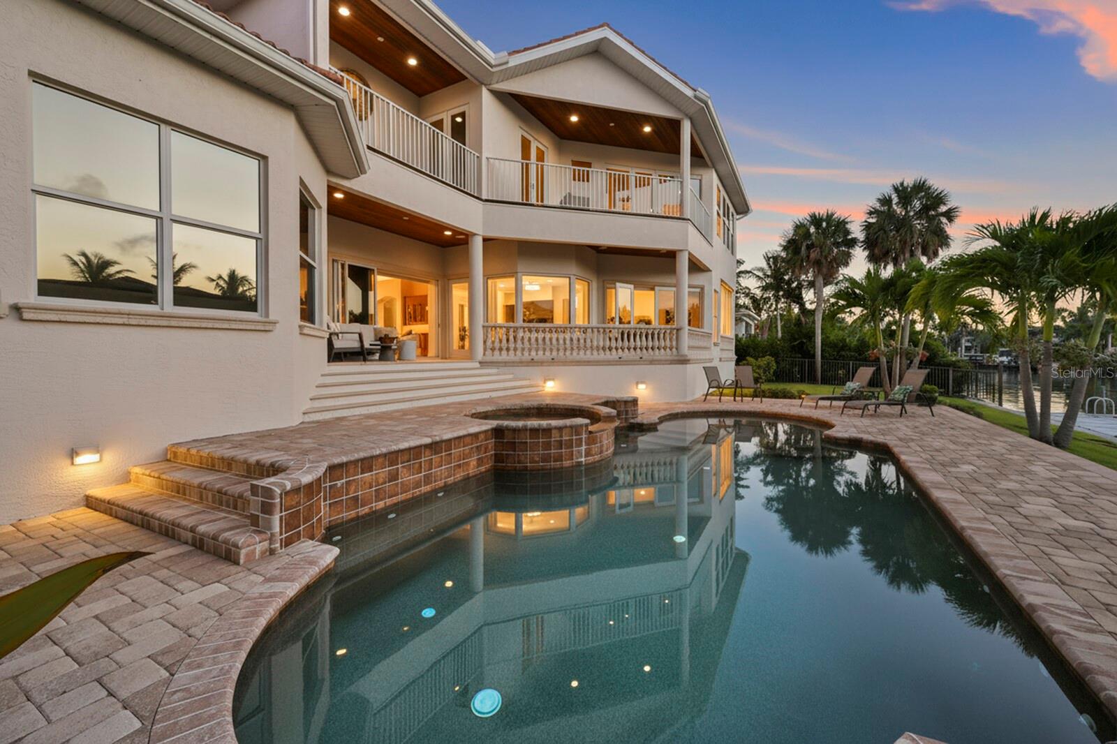 604 MOURNING DOVE DR