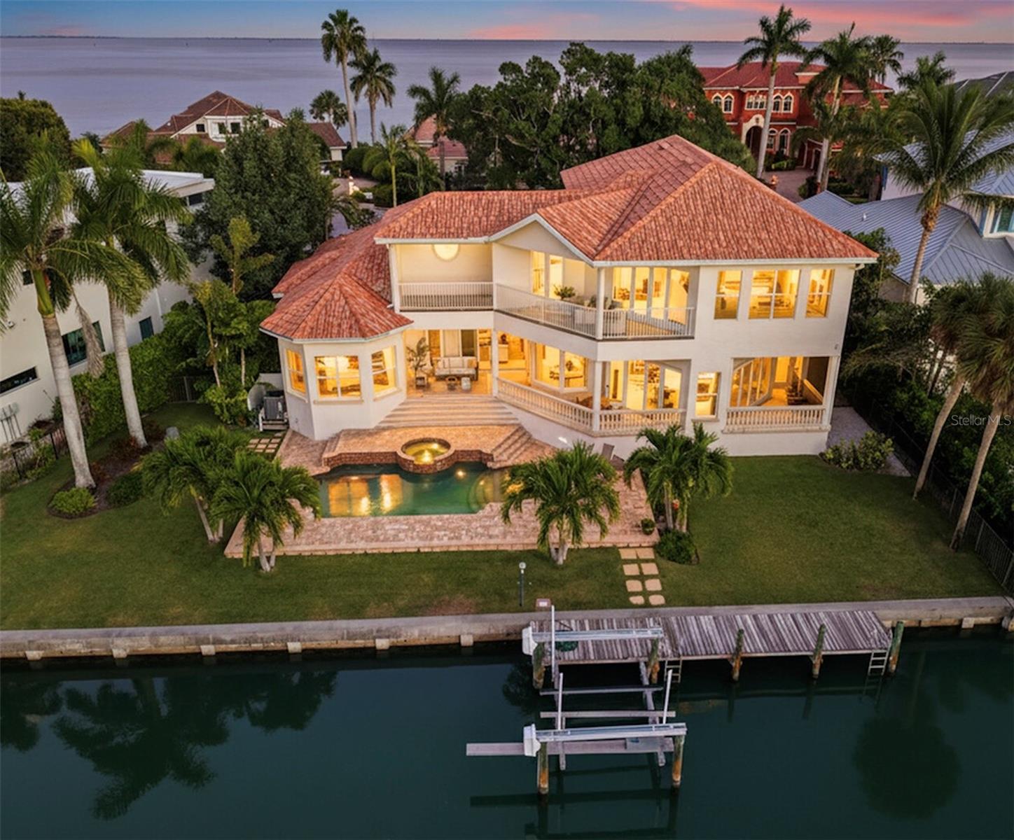 604 MOURNING DOVE DR