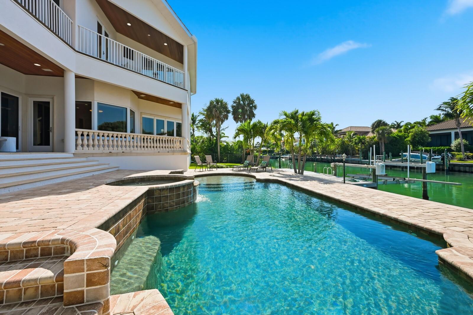 604 MOURNING DOVE DR