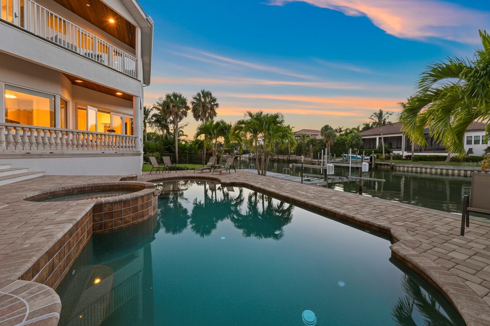 604 MOURNING DOVE DR