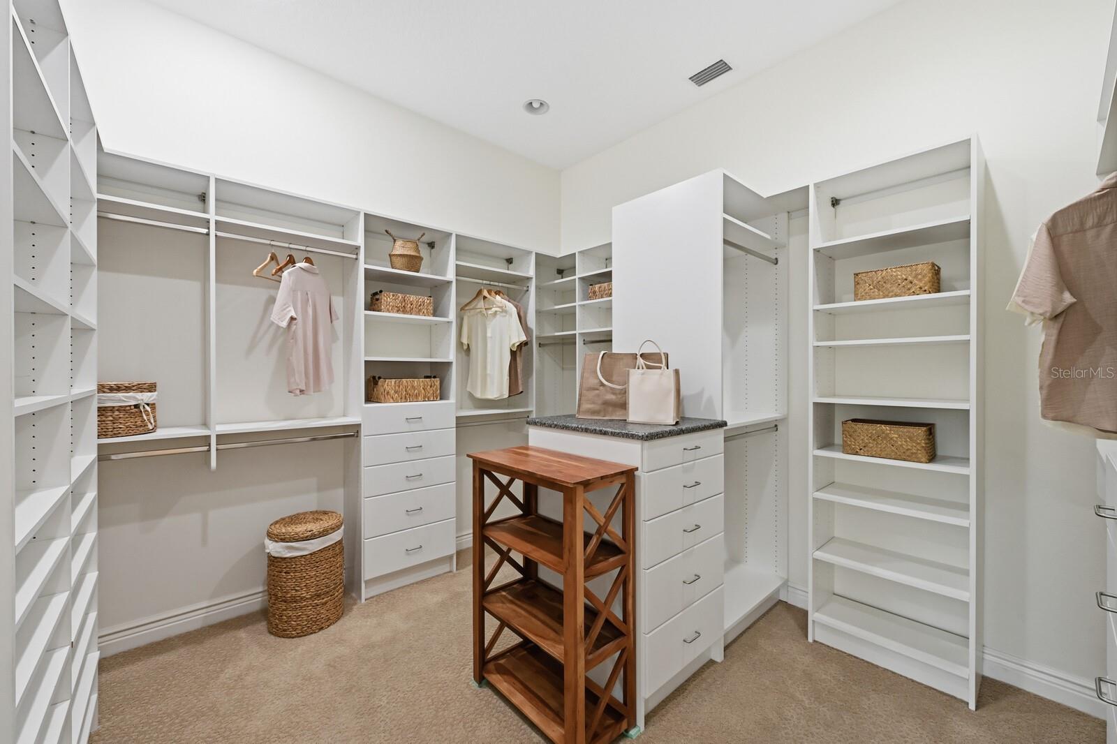 604 MOURNING DOVE DR