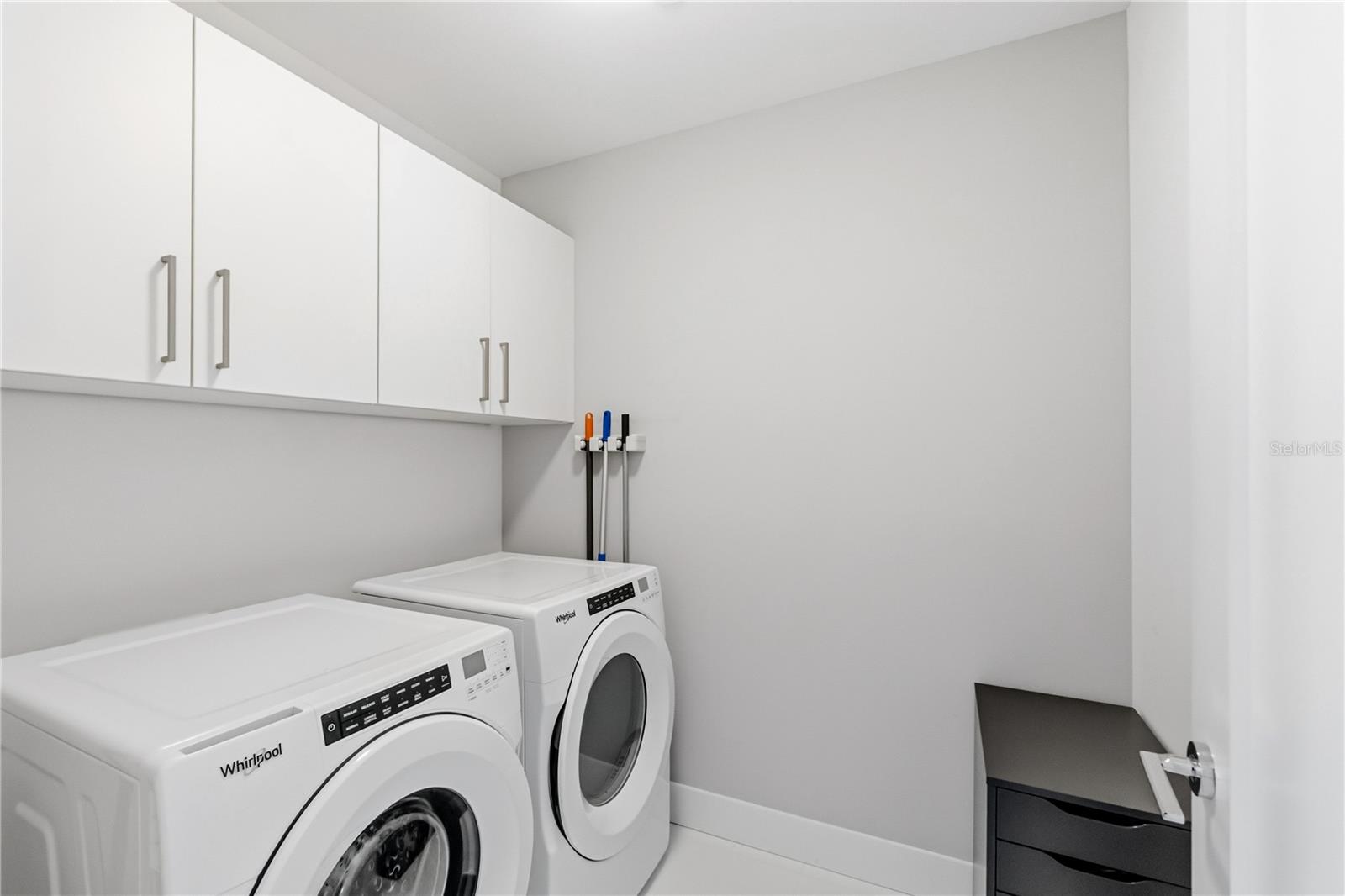 111 S PINEAPPLE AVE #905