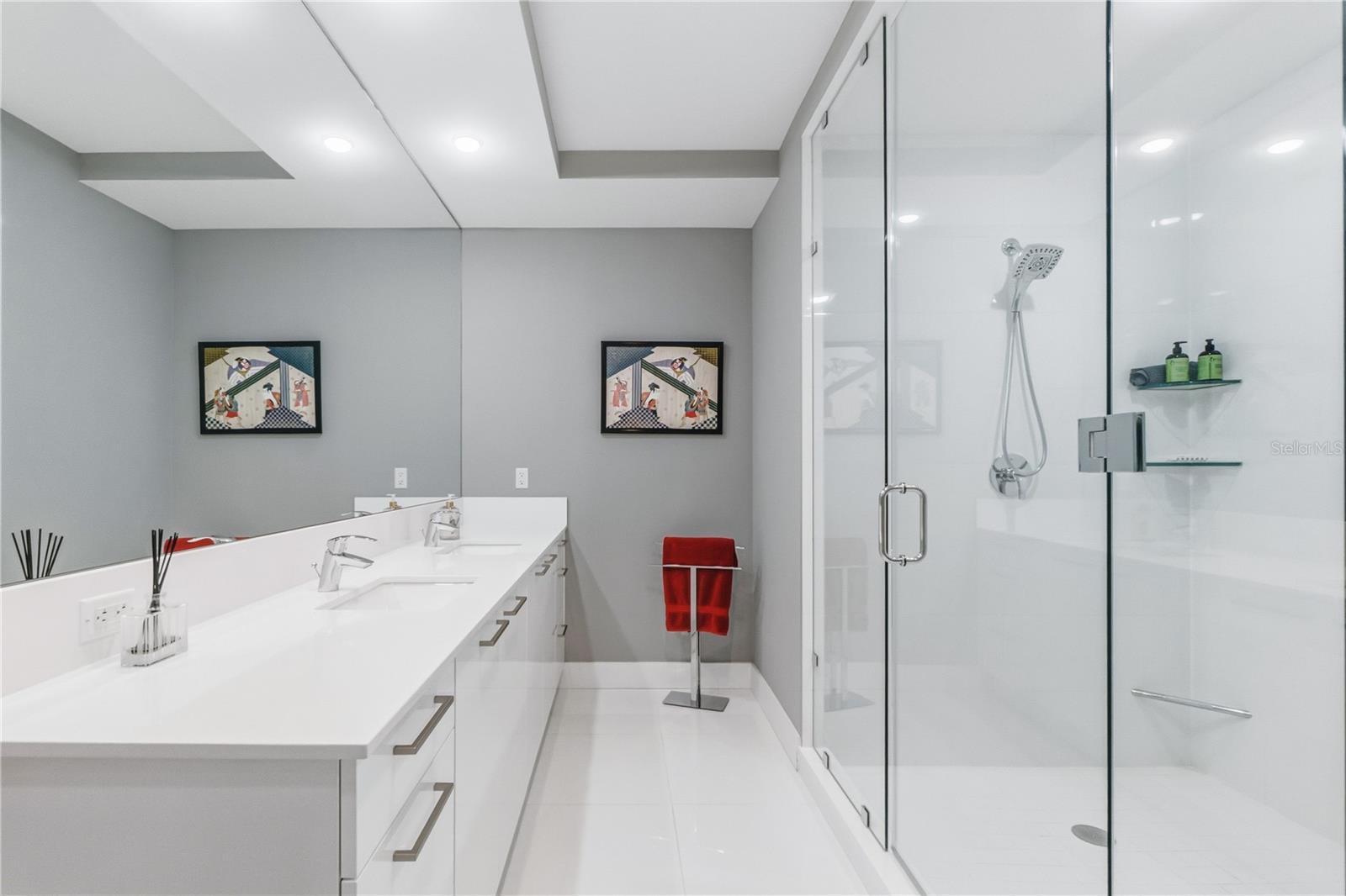 111 S PINEAPPLE AVE #905