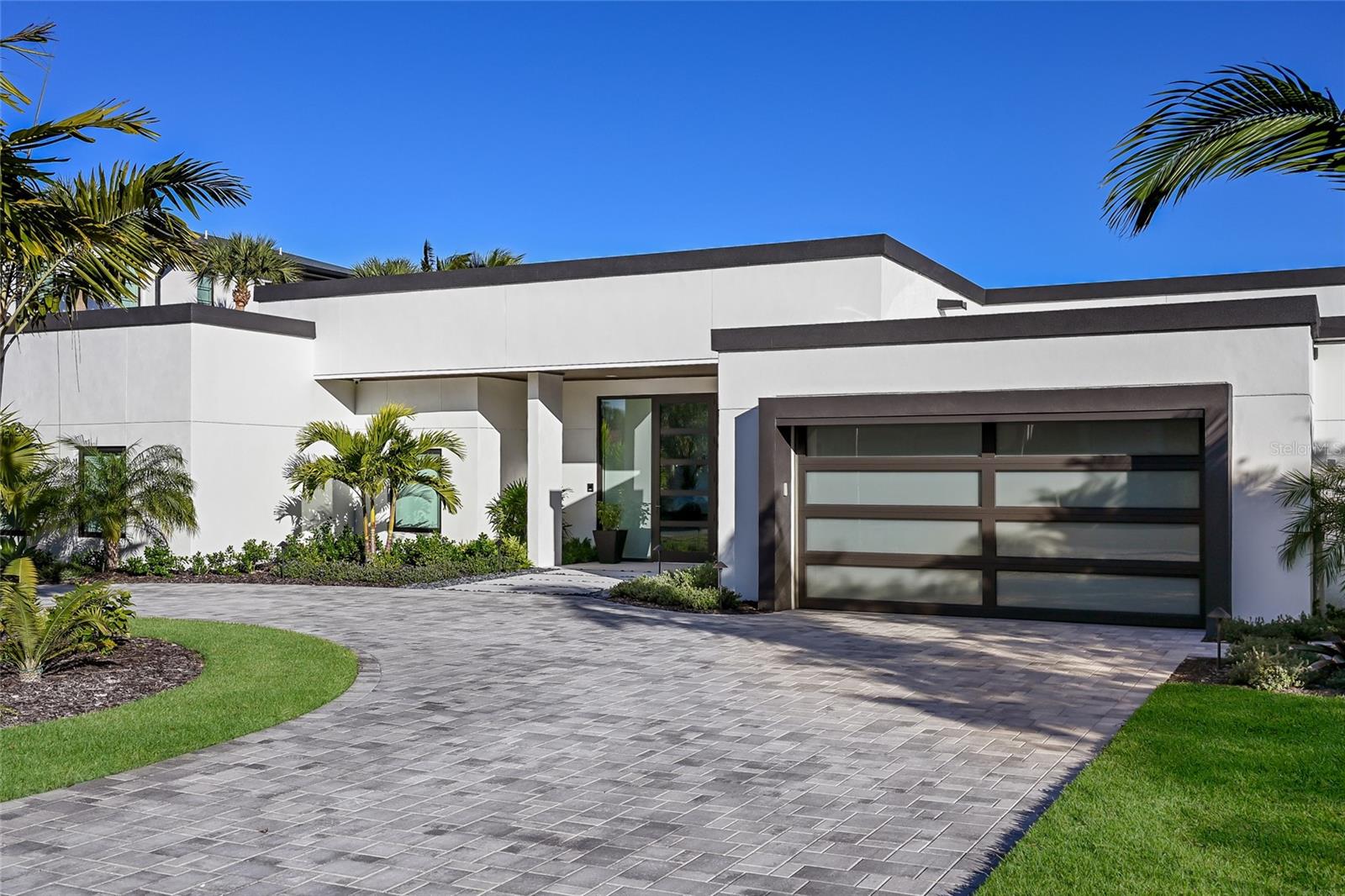 635 MOURNING DOVE DR