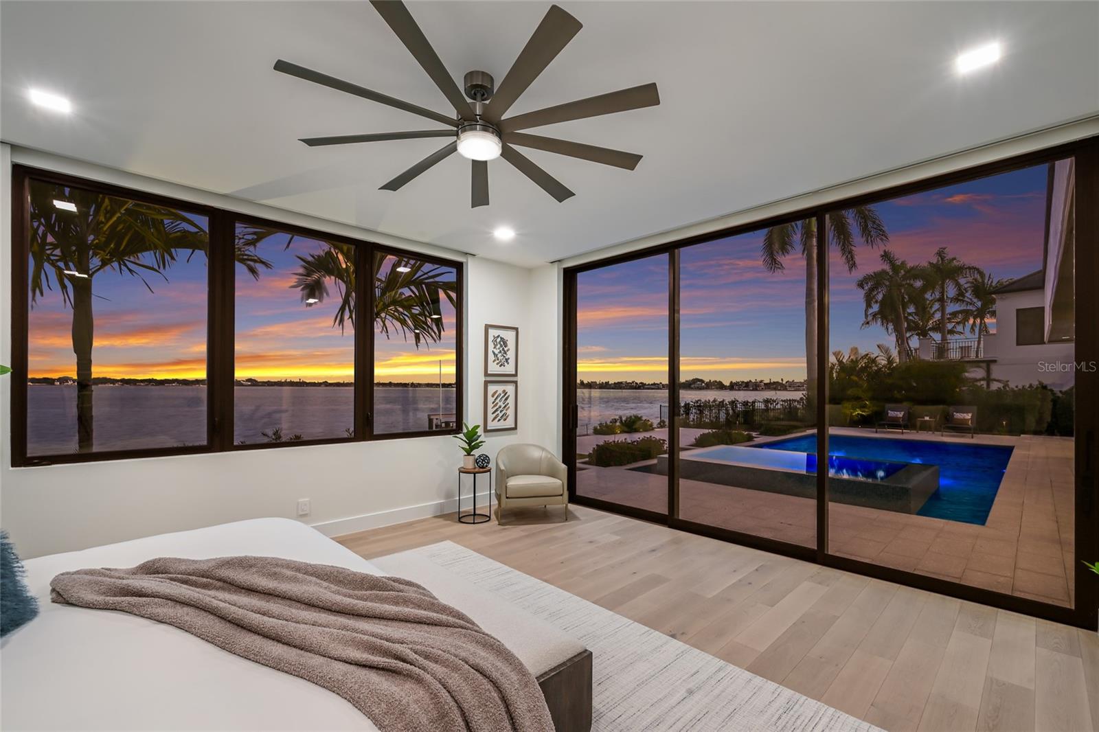 635 MOURNING DOVE DR