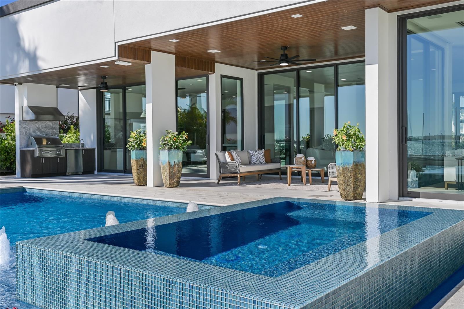 635 MOURNING DOVE DR