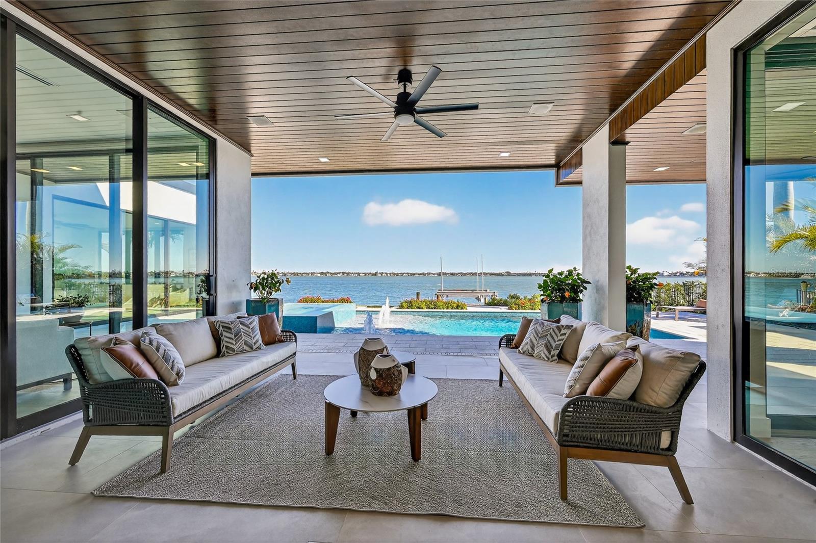 635 MOURNING DOVE DR