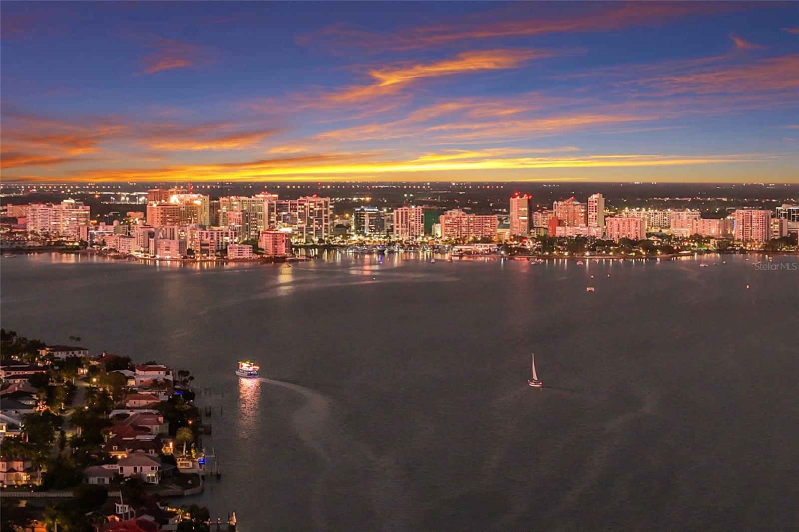 635 MOURNING DOVE DR