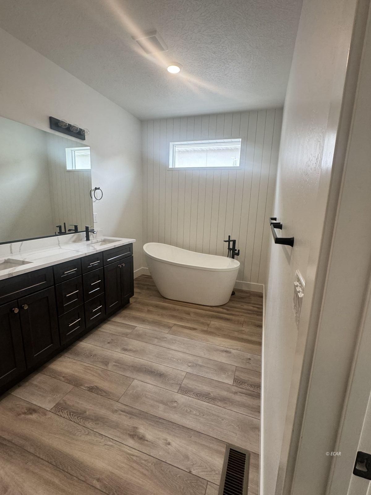3162 Newcastle Circle