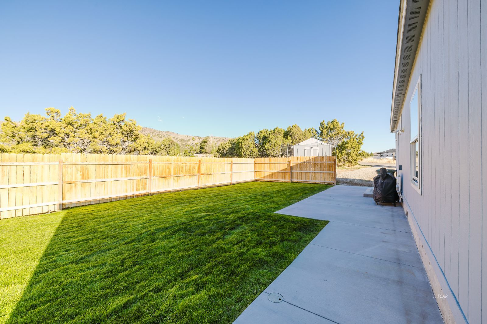 571 Holiday Drive