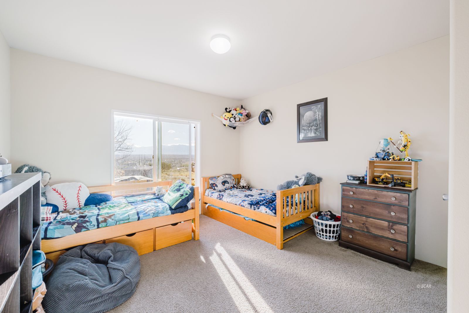 571 Holiday Drive
