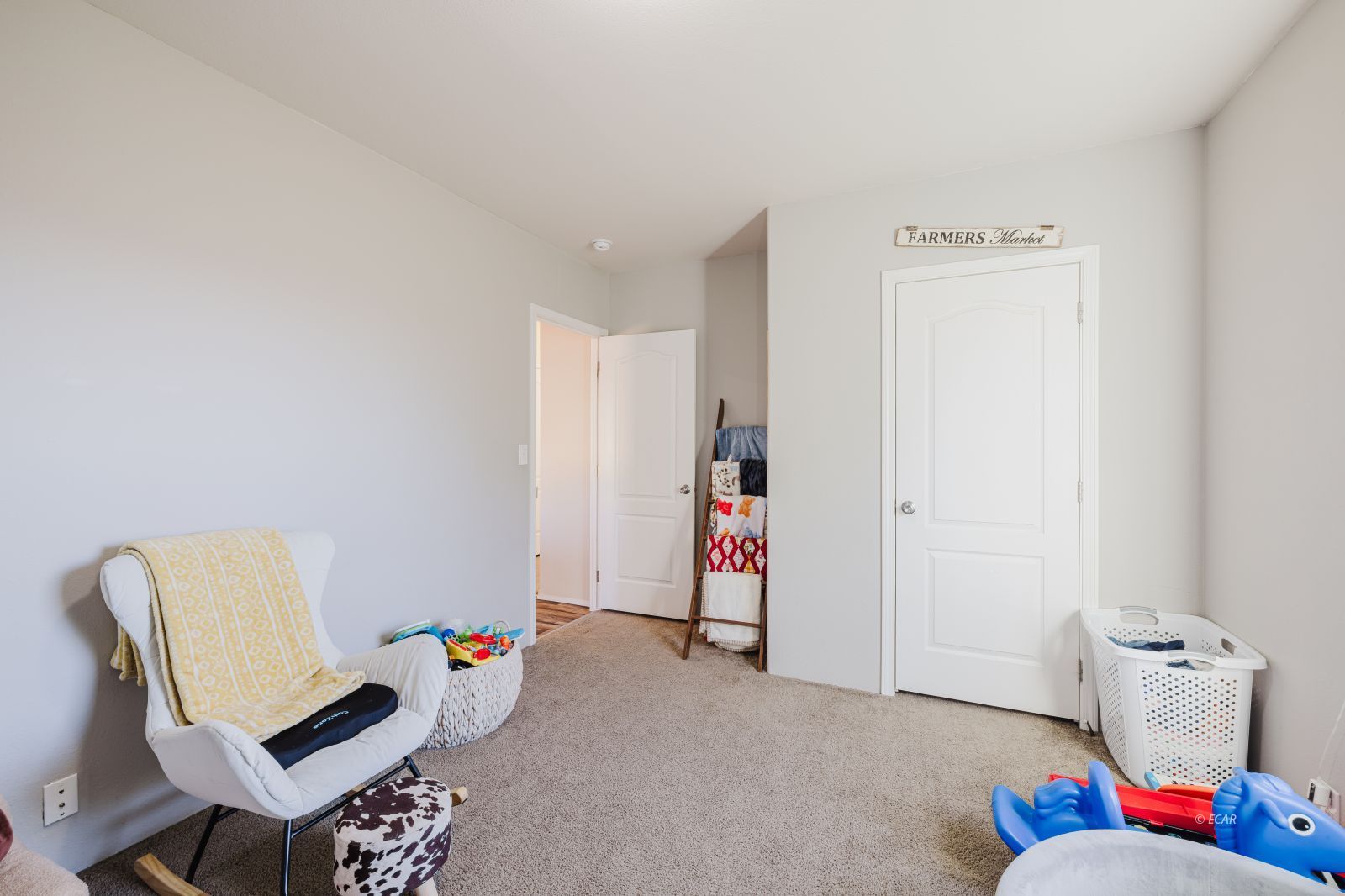 571 Holiday Drive