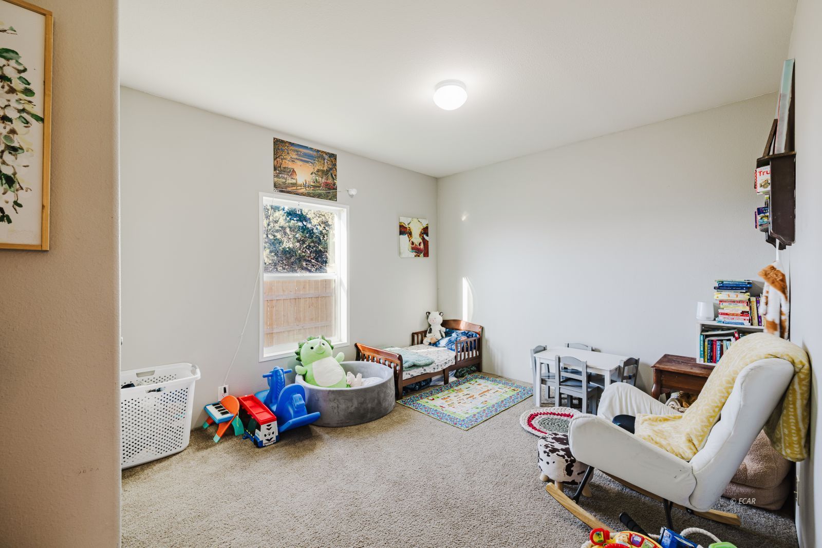 571 Holiday Drive