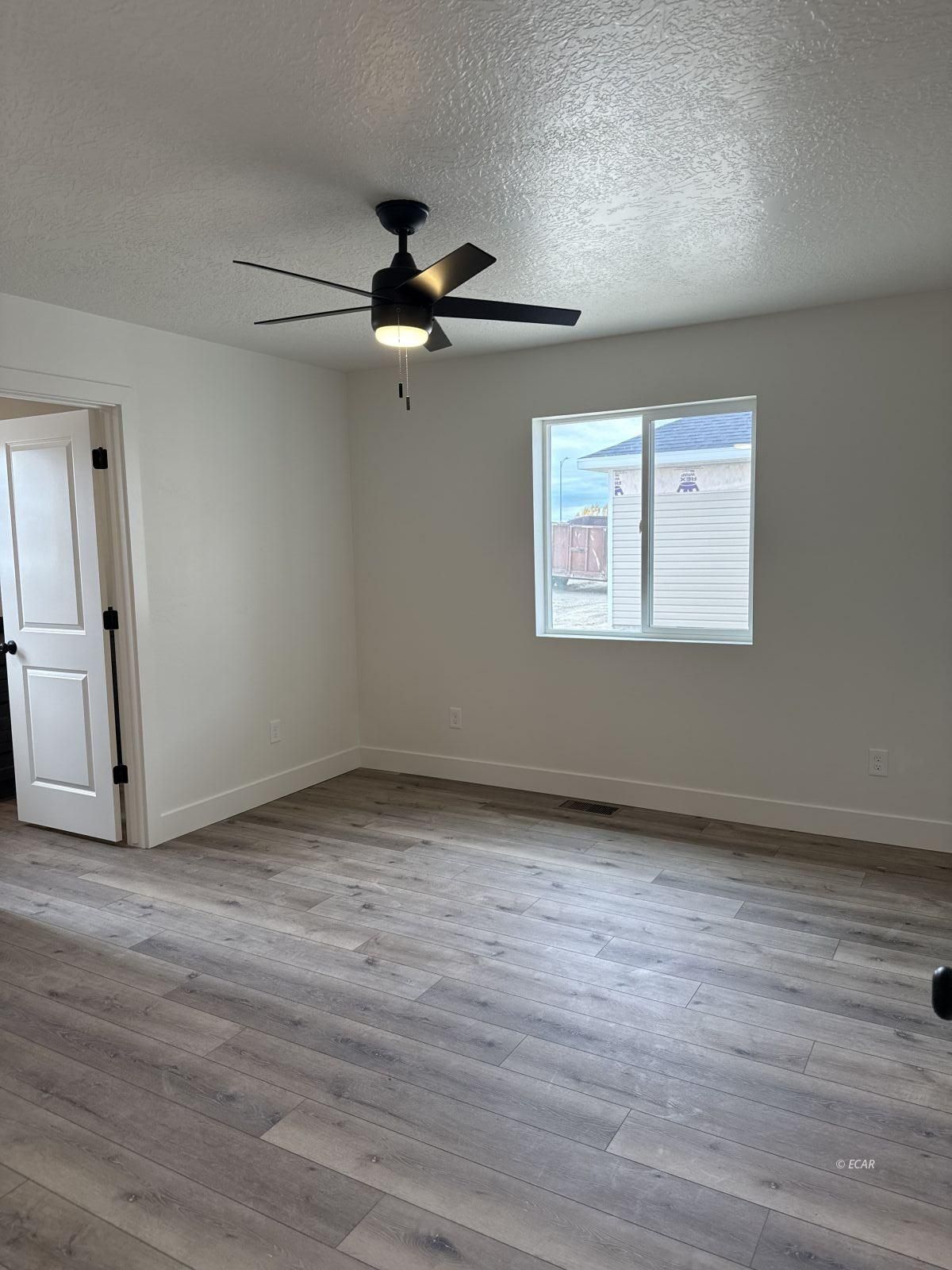 1493 Daisy Drive