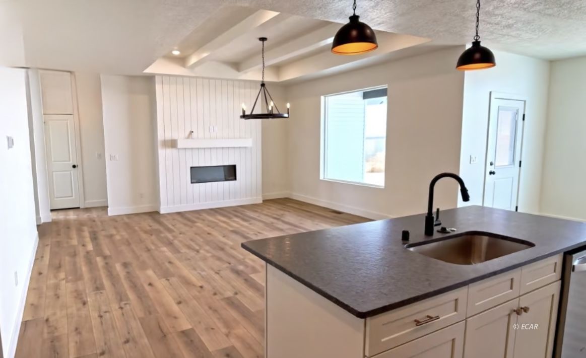 2958 LECOMTE Court