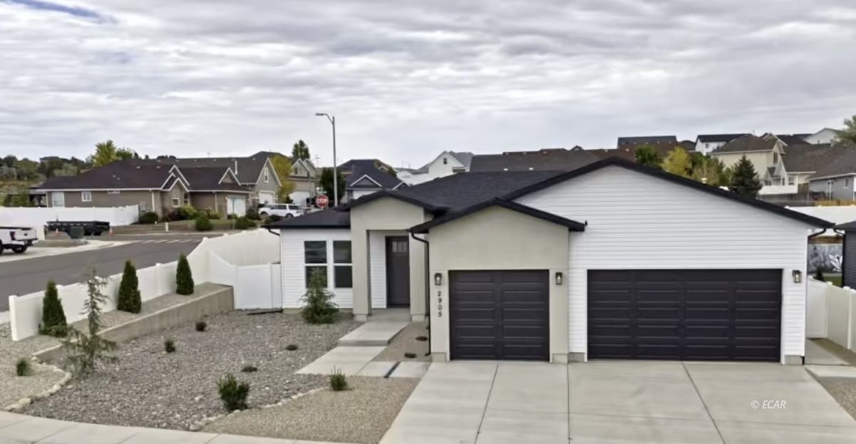 2958 LECOMTE Court