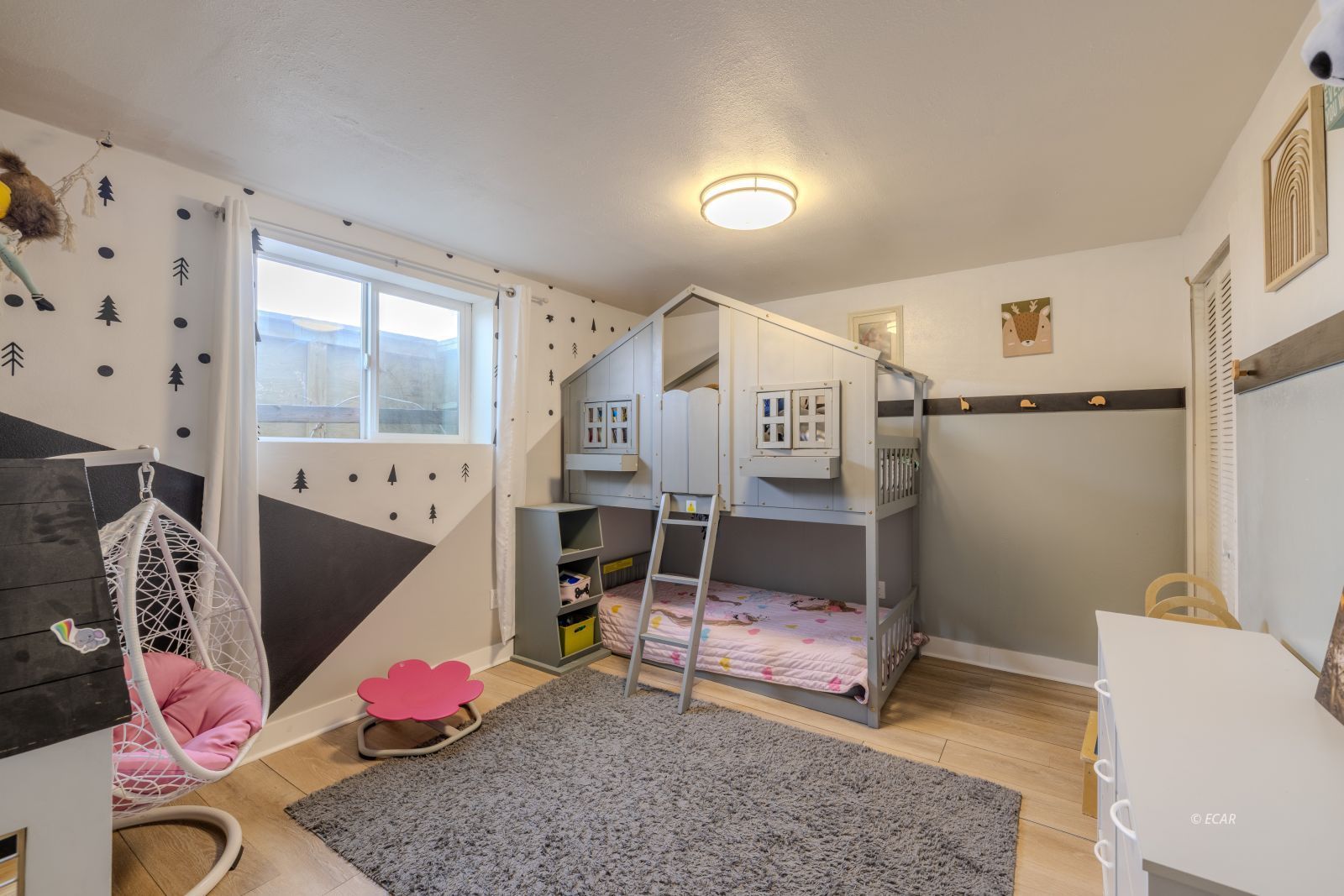 384 VALLEY BEND Drive