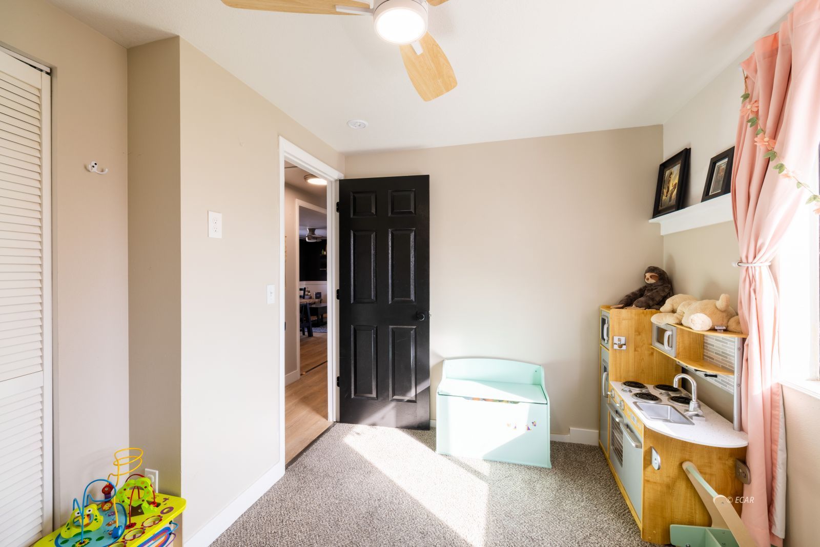 384 VALLEY BEND Drive