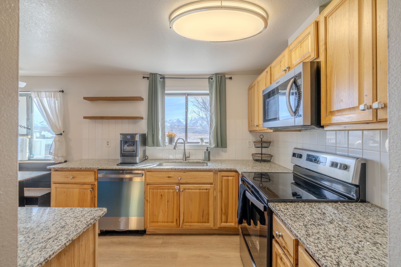 384 VALLEY BEND Drive