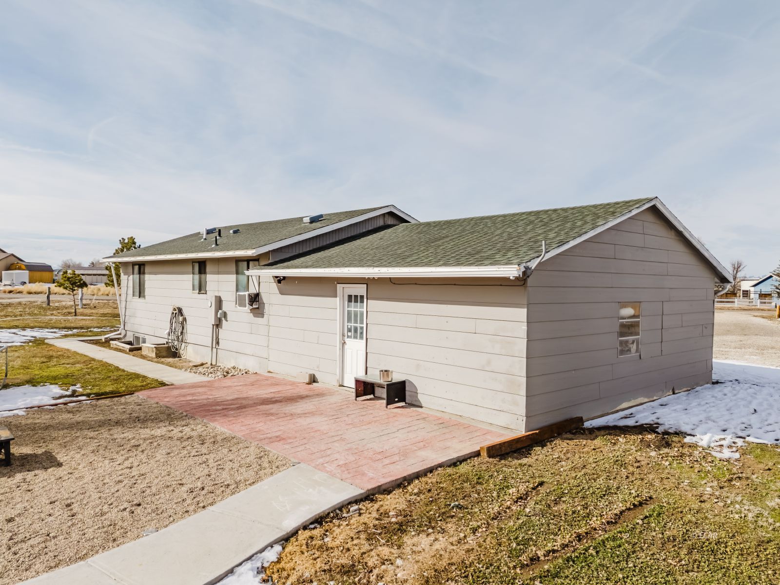 384 VALLEY BEND Drive