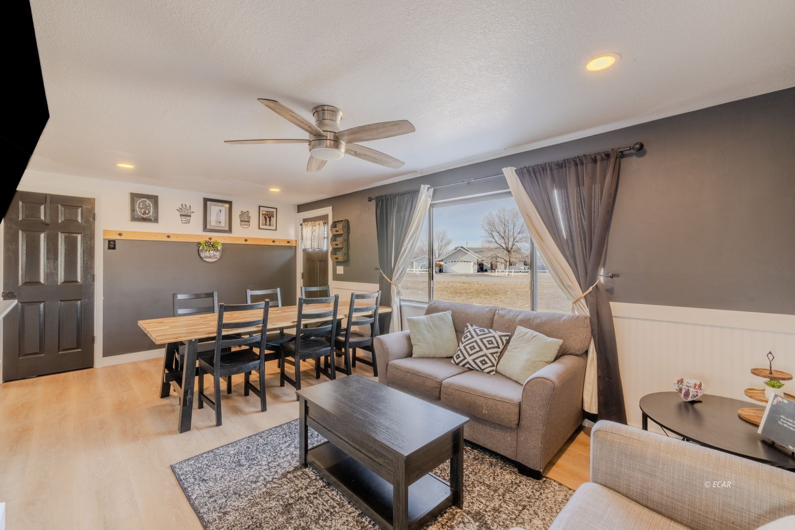 384 VALLEY BEND Drive