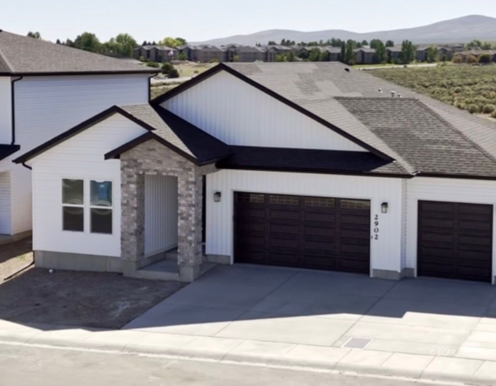 2909 Aria Way