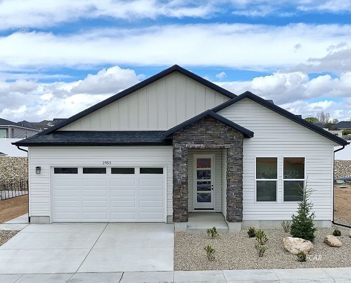 2909 Aria Way