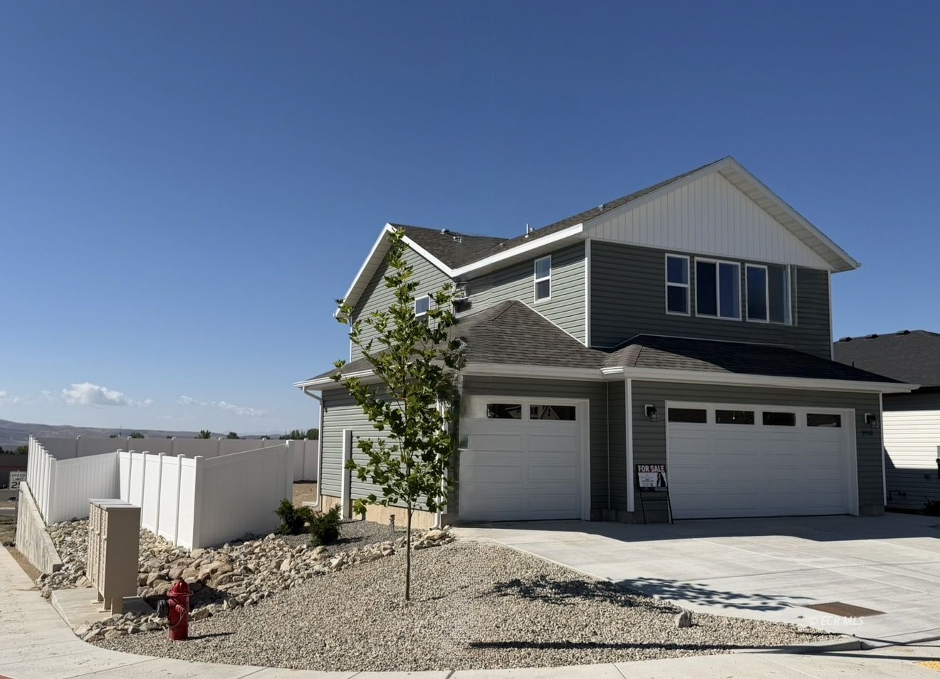 2963 ELEANOR Court
