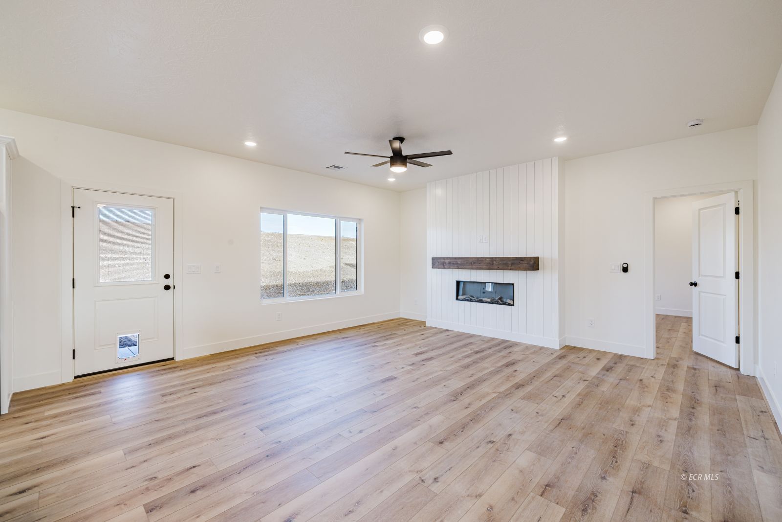 2966 Eleanor Court