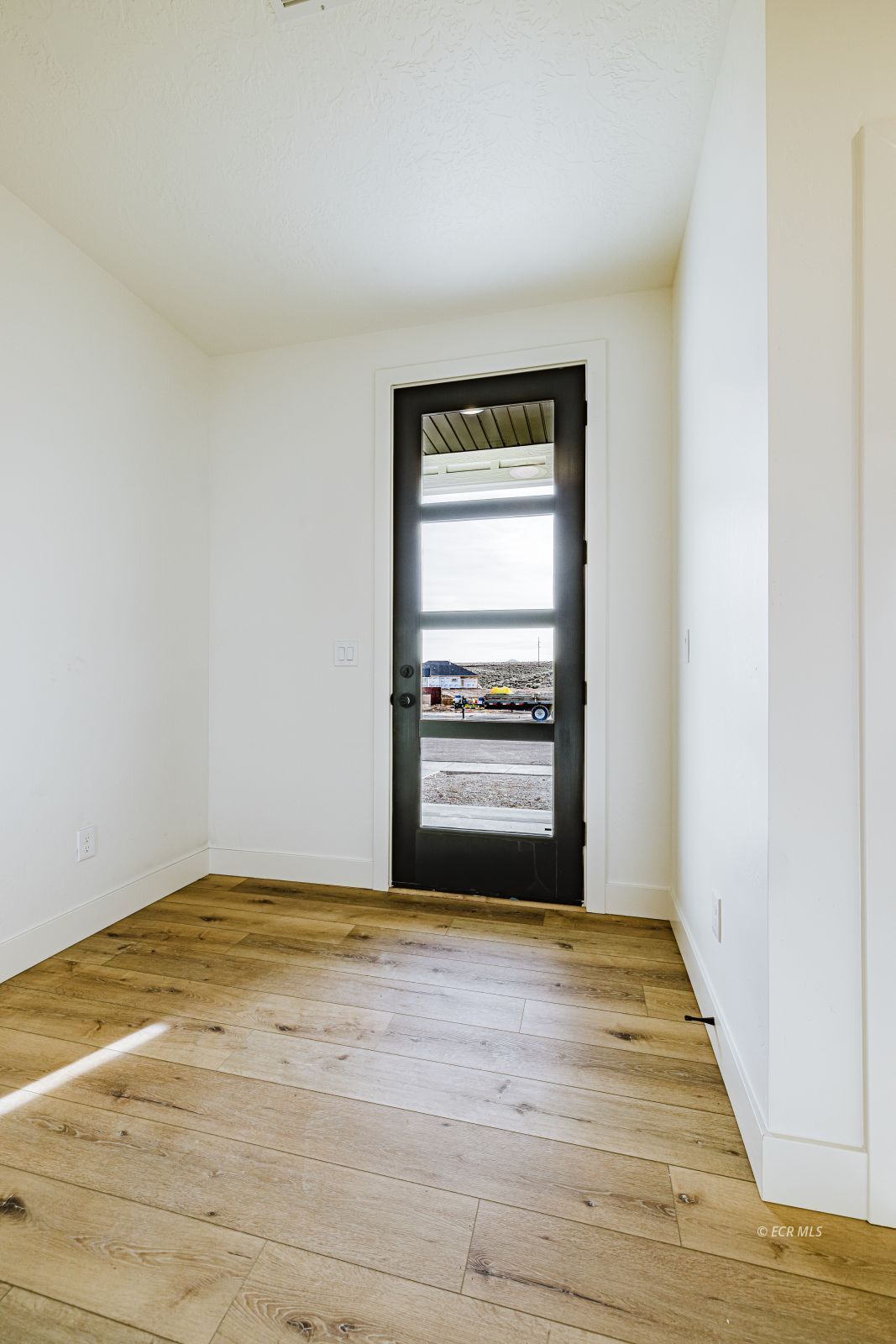2946 Eleanor Court
