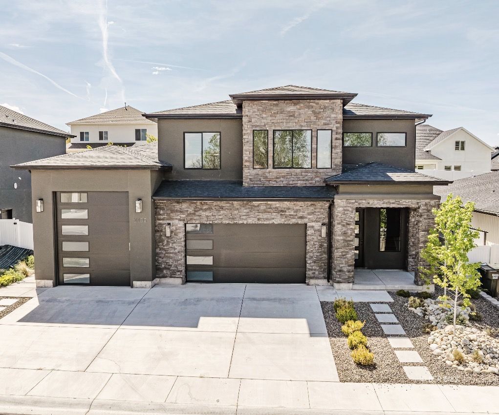 3105 NEWCASTLE Circle