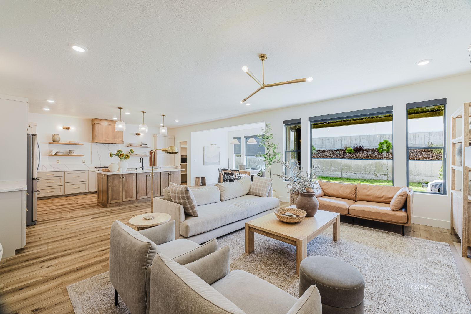 3105 NEWCASTLE Circle