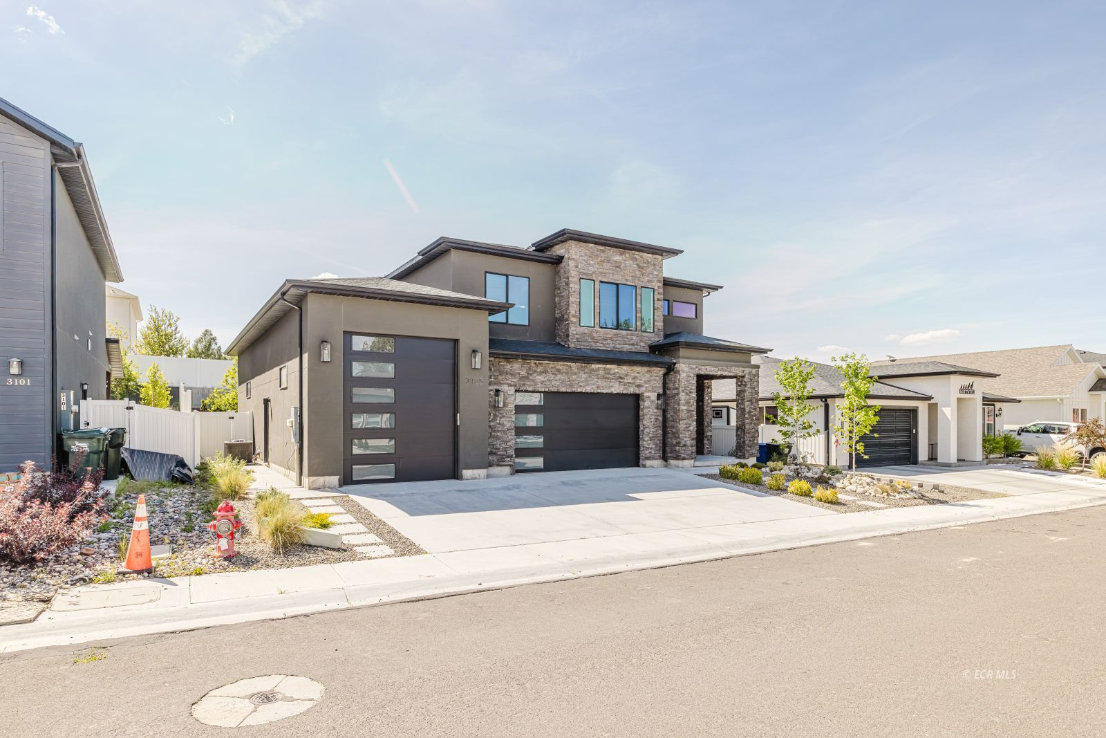 3105 NEWCASTLE Circle