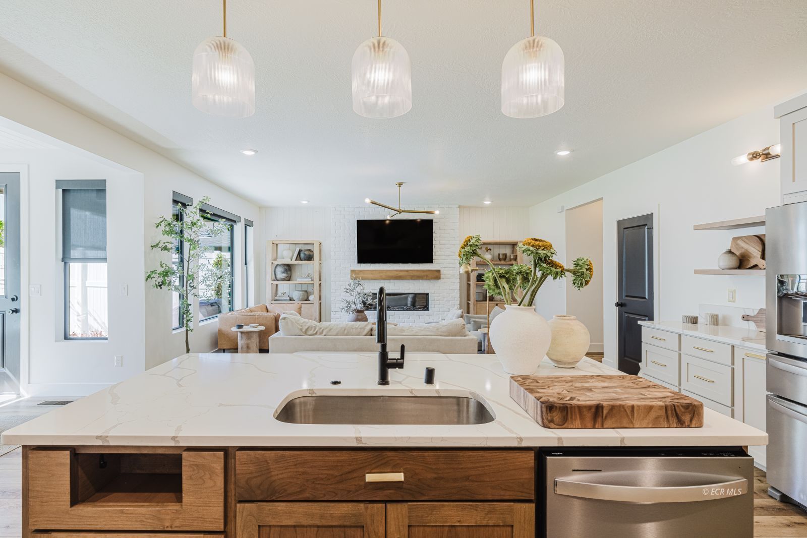 3105 NEWCASTLE Circle