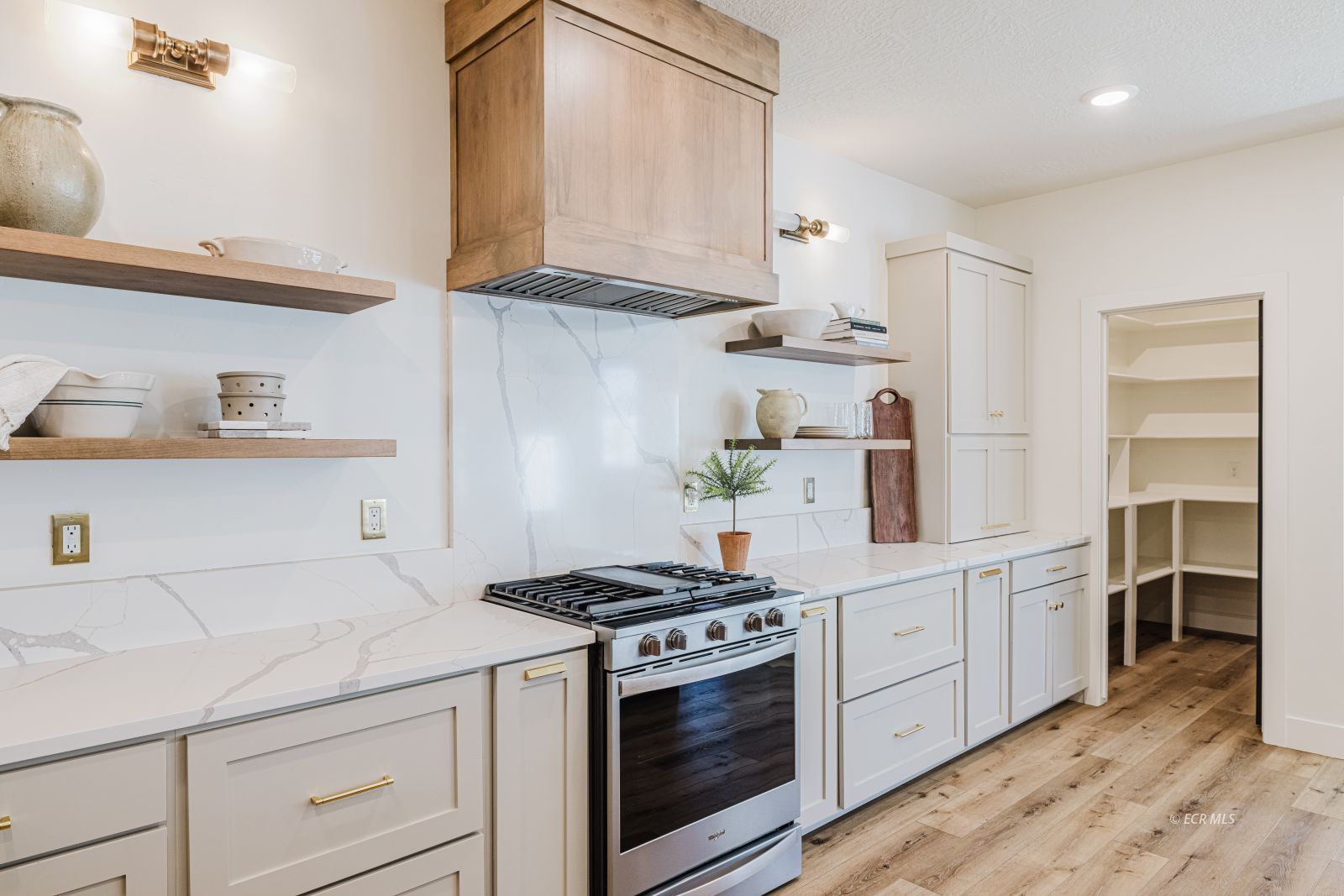 3105 NEWCASTLE Circle