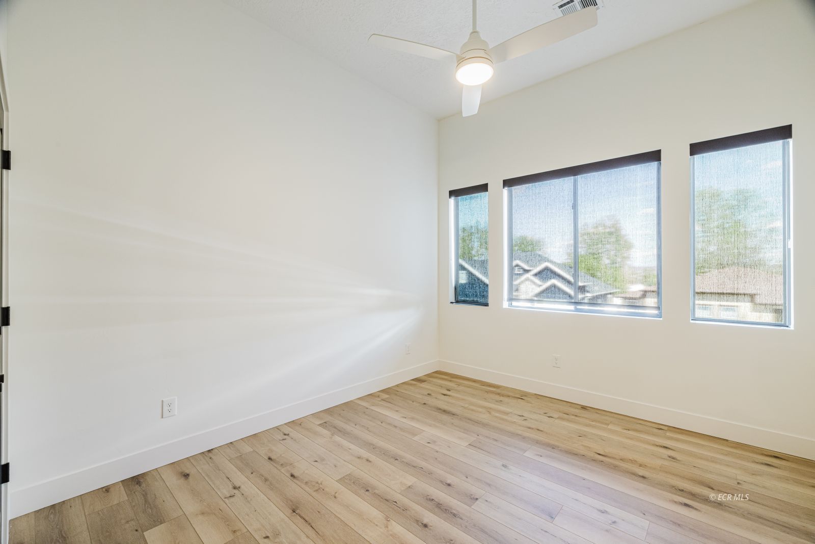 3105 NEWCASTLE Circle