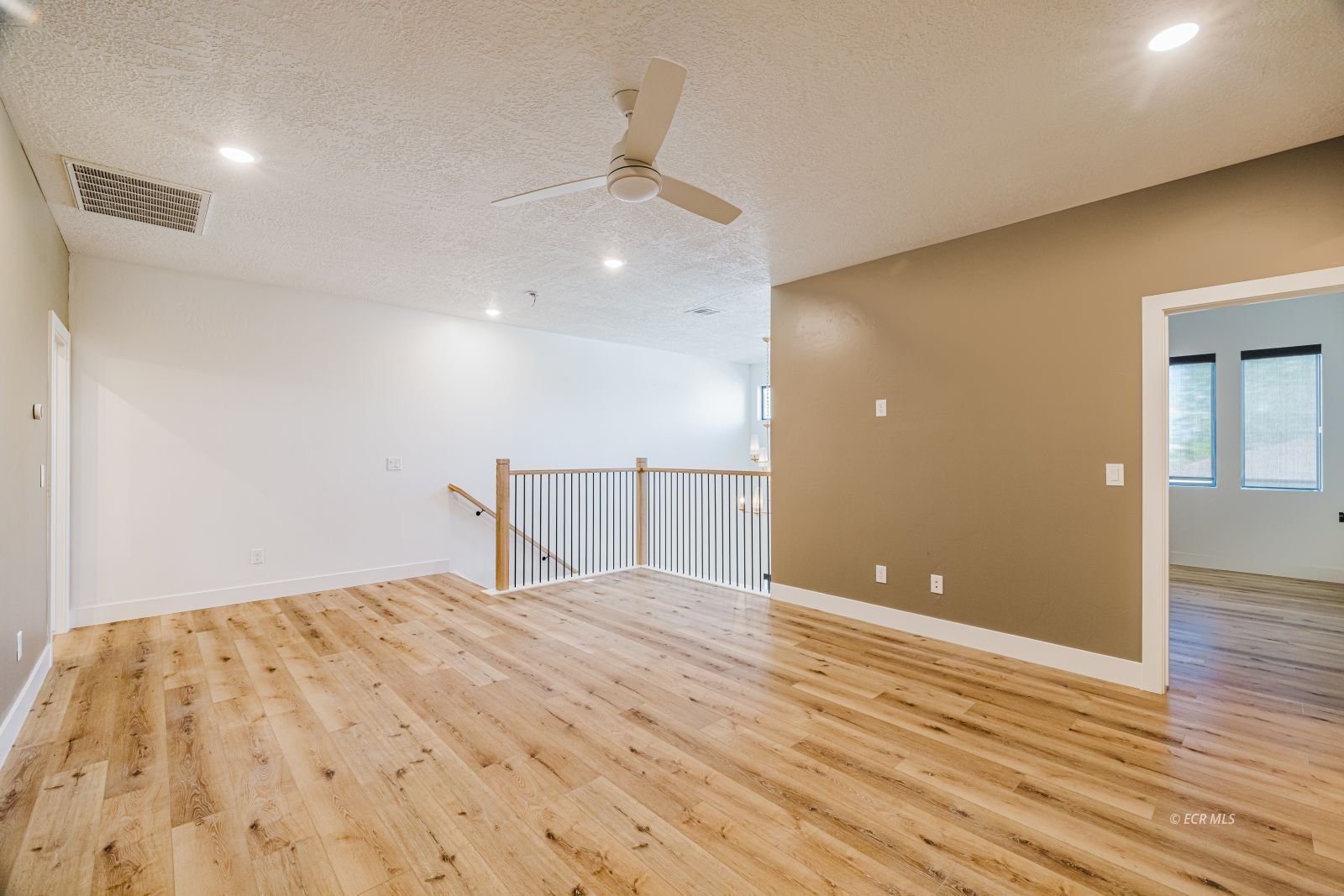 3105 NEWCASTLE Circle