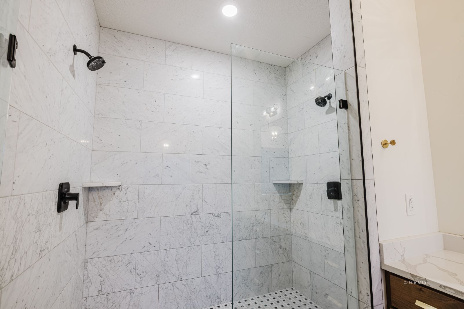 3105 NEWCASTLE Circle