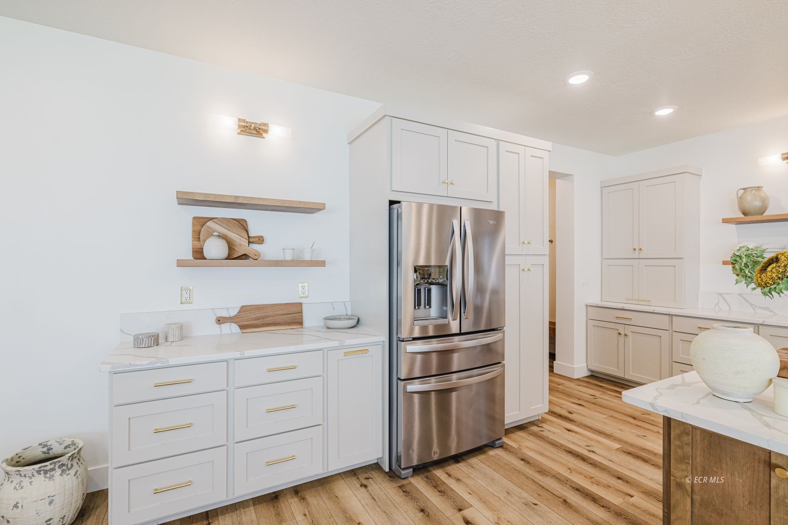 3105 NEWCASTLE Circle