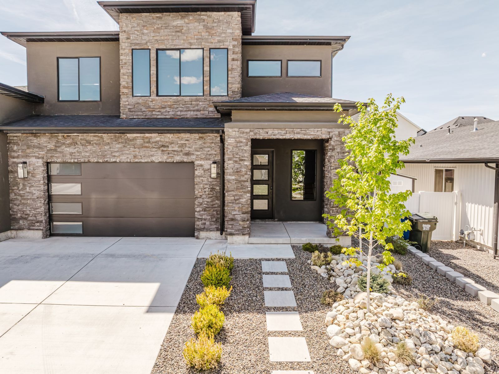 3105 NEWCASTLE Circle
